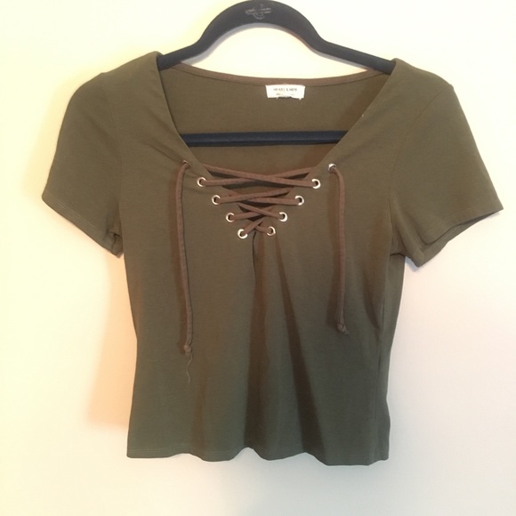 PacSun Tops - Lace up cropped tee